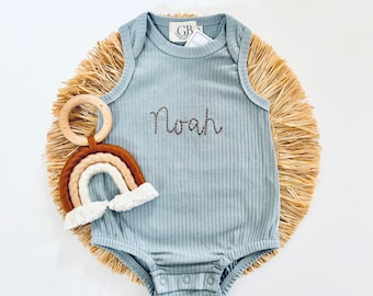 Baby Boy personalisierte Bubble Romper Neugeborene Baby Boy Geschenk nach Hause kommen Baby Boy Outfit gestickte Baby Bodysuit ersten Geburtstag Outfit