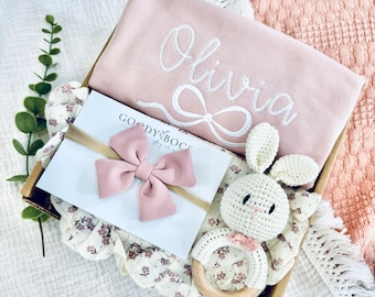 Personalized Baby Girl Present, Baby Girl Gift Set, Baby Girl Shower Gift, Embroidered Baby Gift, Embroidered Baby Romper, Gift New Parents