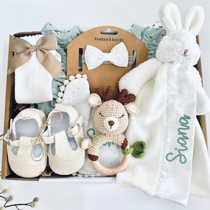Neue Mutter Geschenkkorb, Geschenk für neues Baby Mädchen, Geschenk für neue Eltern, Baby-Dusche-Geschenk, Baby-Geschenk-Box, personalisierte Babygeschenk, Kuscheltiere
