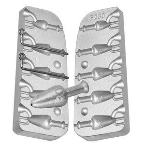 Op de afbeelding: Een zilveren metalen mal voor het maken van vislood. De mal heeft zes holtes, elk gevormd als een kogel met een lus aan de bovenkant. De mal is gemarkeerd met "F230".