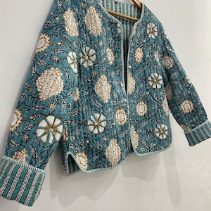 The Reversible Printed Fabric Cotton Quilted Jacket Short kimono Women Wear Flower Print Inside Stripe