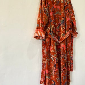 Kimono indien en velours fait à la main pour peignoir d'hiver, vêtements pour femmes, veste imprimée, couleur orange, veste longue réversible image 2