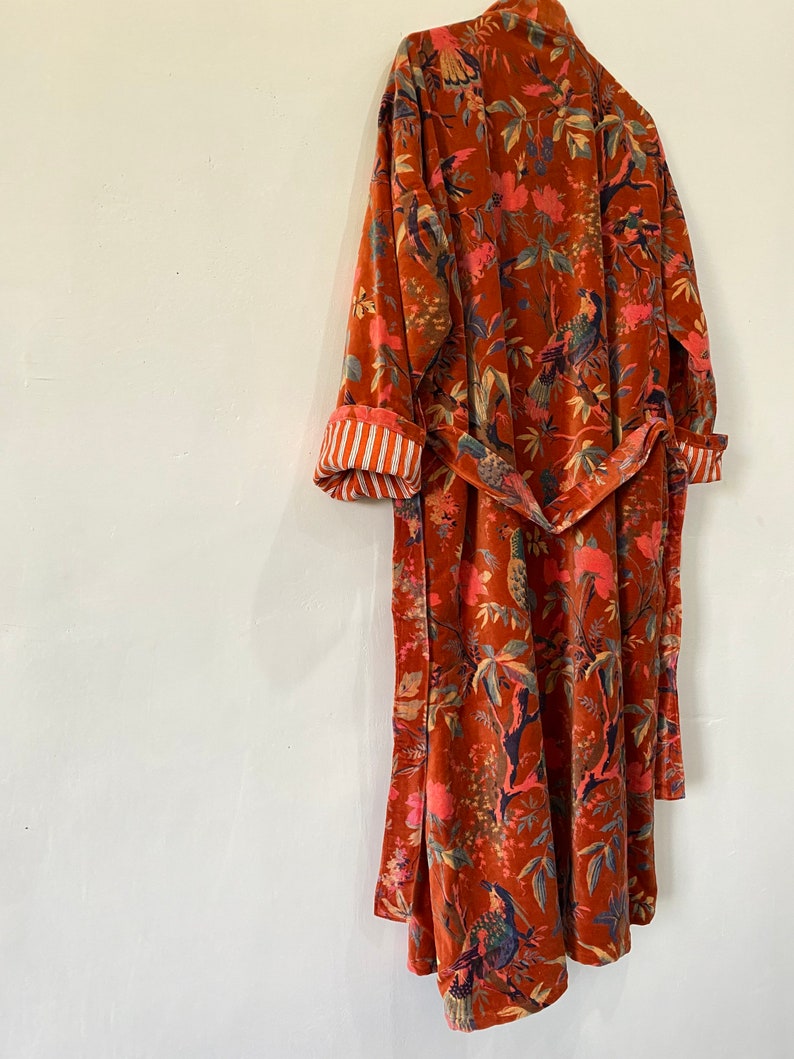 Kimono indien en velours fait à la main pour peignoir d'hiver, vêtements pour femmes, veste imprimée, couleur orange, veste longue réversible image 2