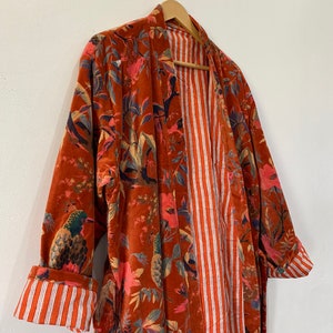 Kimono indien en velours fait à la main pour peignoir d'hiver, vêtements pour femmes, veste imprimée, couleur orange, veste longue réversible image 5