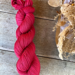 Hand dyed wool Merino fingering superwash Talia