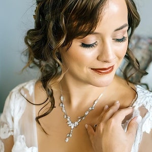 Stunning Crystal Bridal Jewelry Set for Bridesmaids, Wedding Necklace and Earrings, Rose Gold Bridal Jewelry