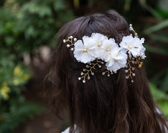 Gold Braut Haarkranz mit Elfenbein Blumen, Hochzeit Kamm, Hochzeit Haarteil, Hochzeit Haarkamm, Haarranke Hochzeit, Gold Haarschmuck ~H-17