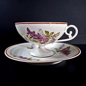 Tasse et sous-tasse Queen’s Rosina China violettes porcelaine anglaise vintage