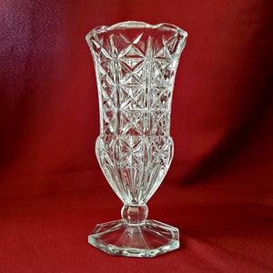 Italian molded crystal vase, Empire or Regency style - vintage