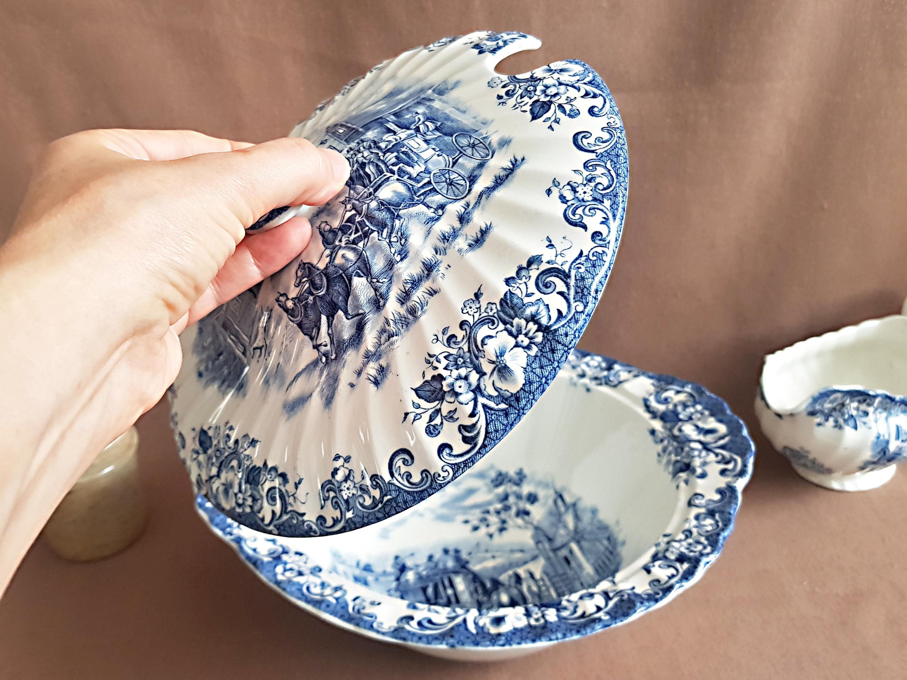 Dinnerware Coaching Scenes By Johnson Brothers English Earthenware 