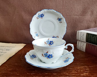 Tasse à thé avec soucoupes en porcelaine Bavaria Schumann, milieu XXe siècle, vintage fabriqué en Allemagne