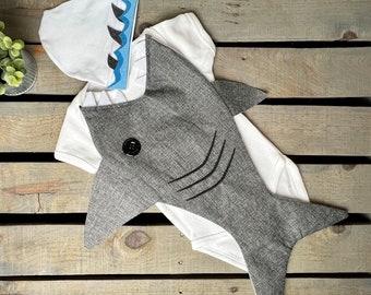 Shark Attack Costume for Baby Baby’s 1st Halloween Apron Costume Great White Shark Outfit for Baby Photo Shoot Prop Mommy Shark Funny Baby