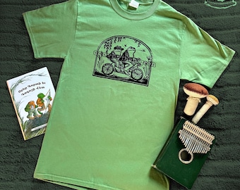 Frog and Toad Screenprinted  Green T-shirt