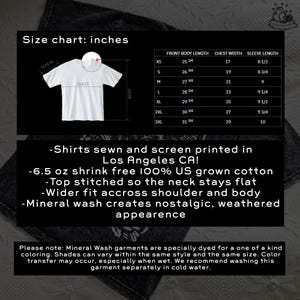 KLAR ATT LEVERERA Krigarkatter Screentryckt T-shirt Mineraltvättad Handfärgad T-shirt bild 5