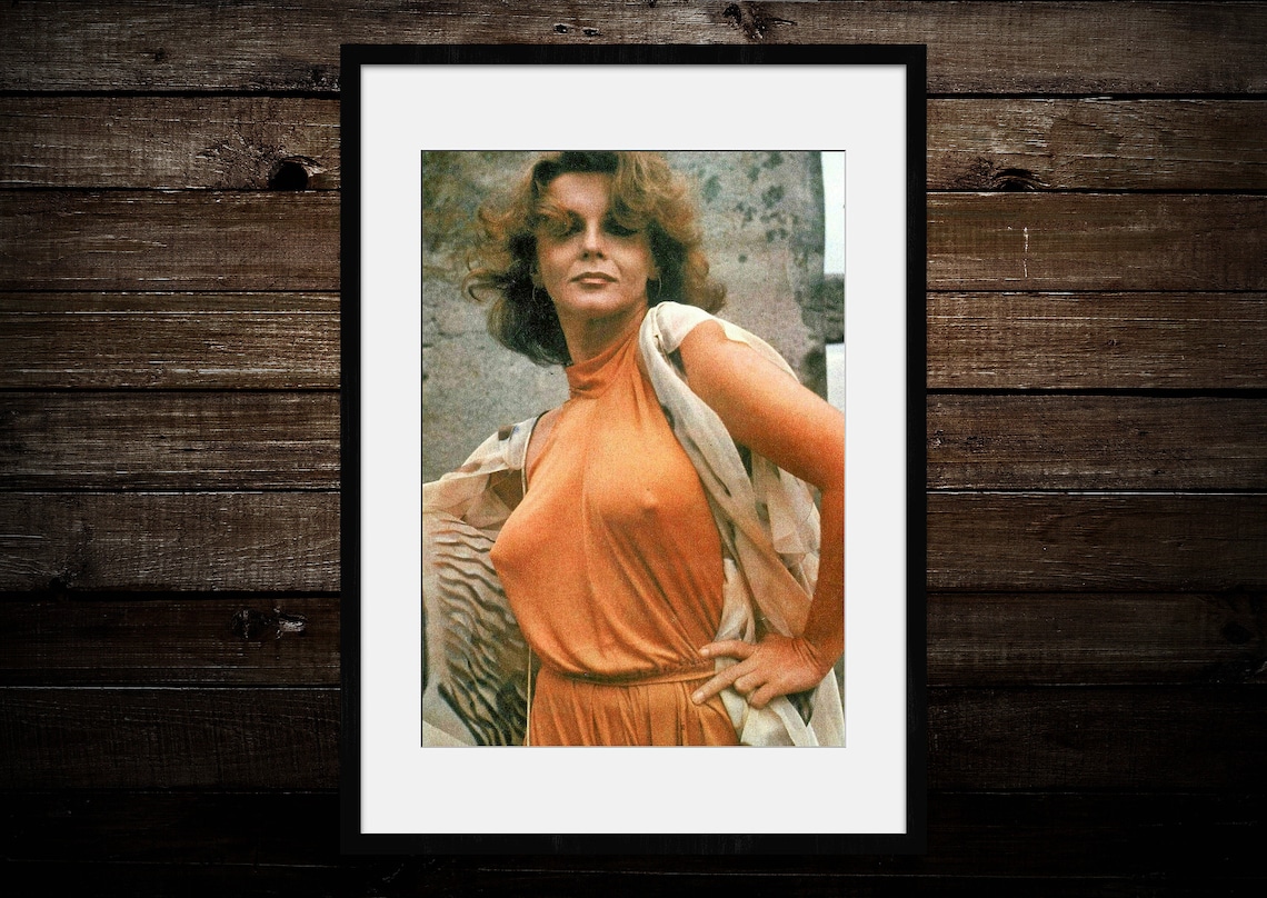 Ann Margret Nipples Print Wood Frame With Passepartout - Etsy Hong Kong