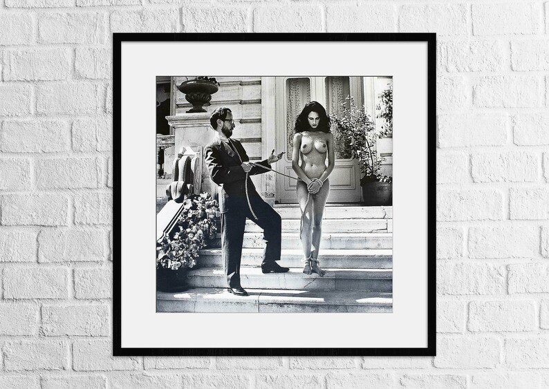 Helmut Newton Nude in Public Matted Gallery Frame - Etsy Australia