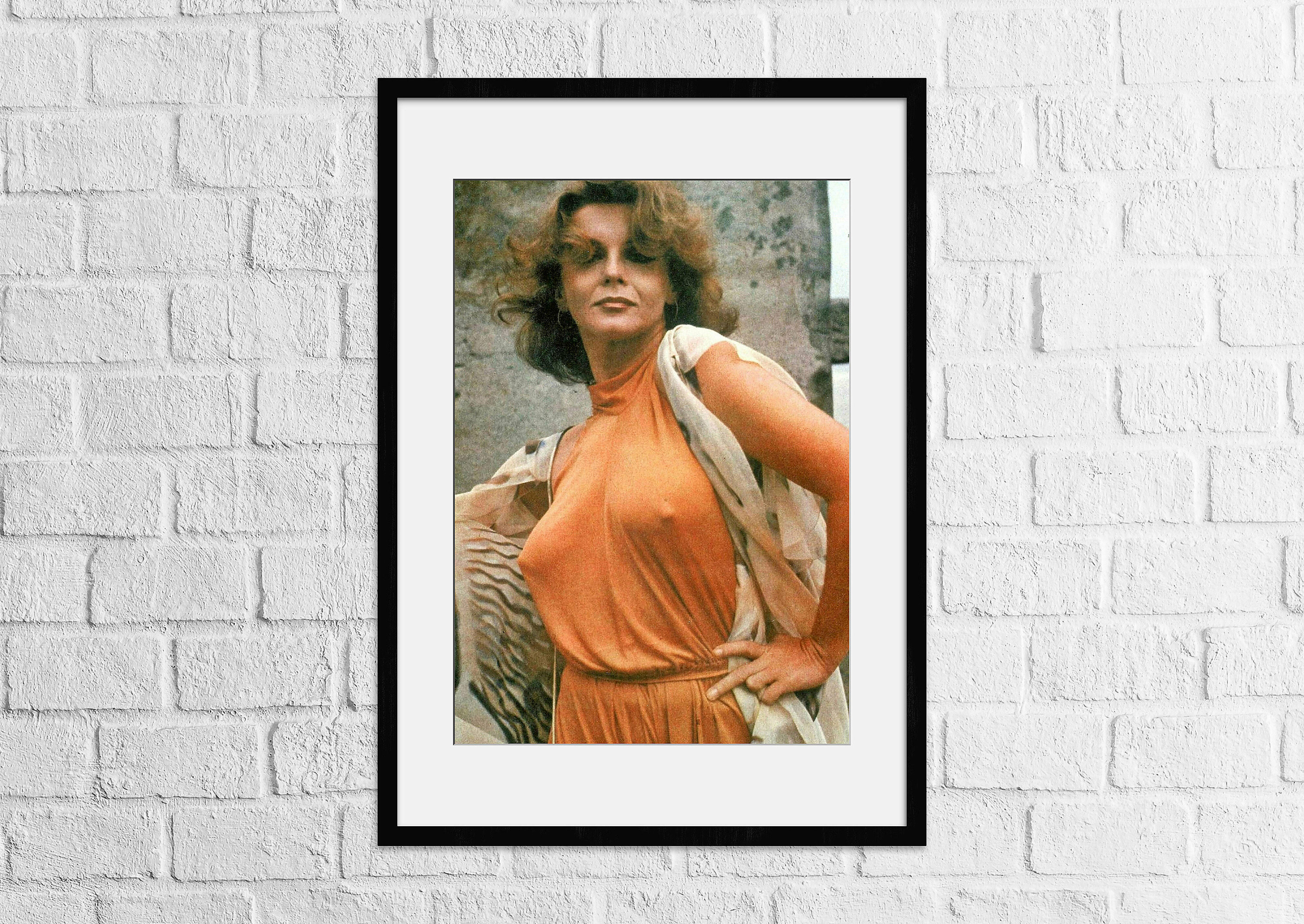 Ann Margret Nipples Print Wood Frame With Passepartout - Etsy Israel