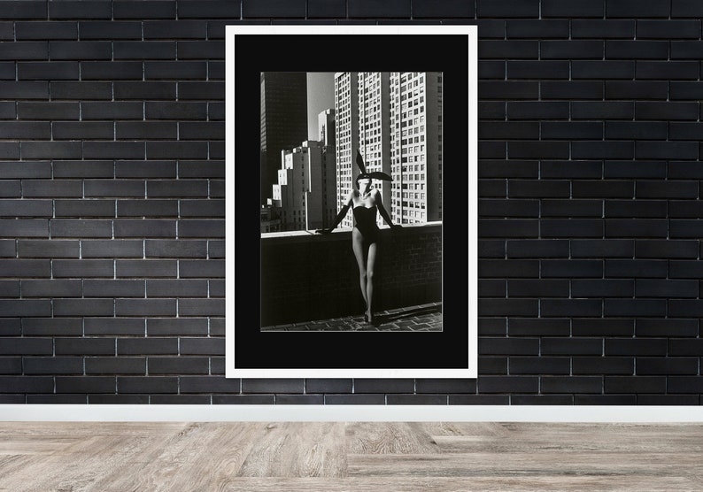 Elsa Peretti Bunny by Helmut Newton. Gallery Frame With Mount - Etsy