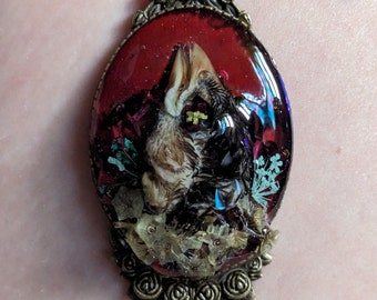 Oddity pendants