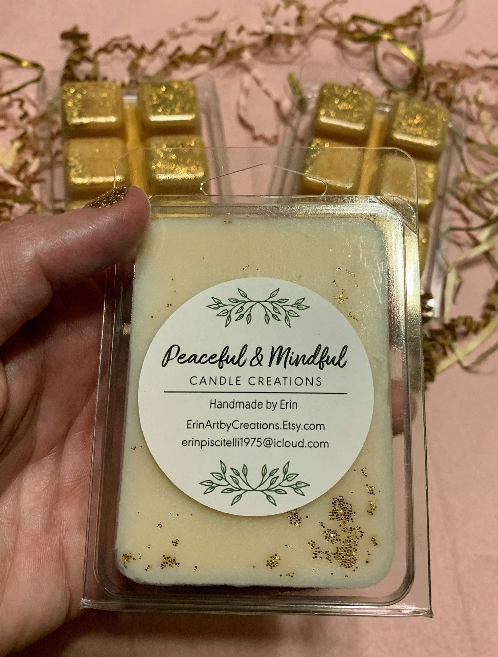 Soy wax melts in a 3oz clamshell mold. Bronze color wax with Etsy