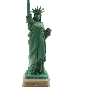 ZIZO Shakeup the holidays Statue Of Liberty replica New York City landmark souvenir Lady Liberty Statue figurine 10 1/2&quot;