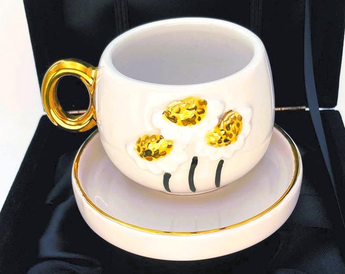 Handmade Daisy Espresso Cup: 24K Gold Floral Coffee Mug with Velvet Box