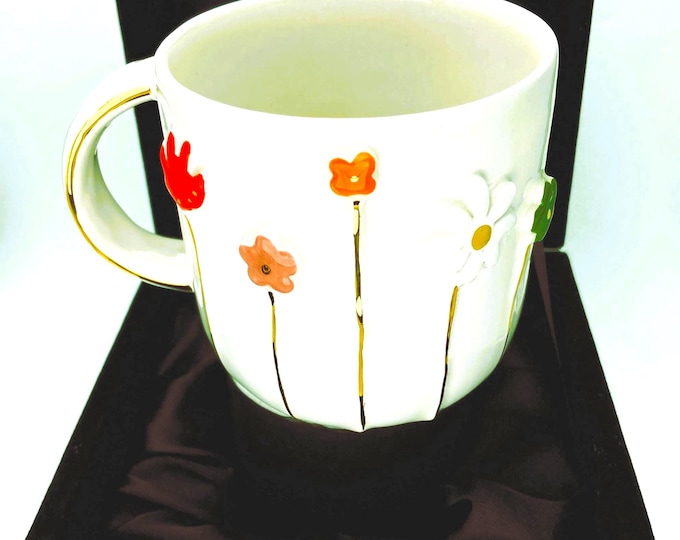 Personalized Gold Mug Velvet Gift Box Luxury Floral Gift Initial Daisy Mug 24K Gold Coffee Cup Handmade Ceramic Gold Handle, 16 fl oz