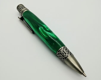 we110 Celtic Weave Full-Etched Gift-boxed Pen we110 Celtic Weave Full-Etched Gift-boxed Pen
