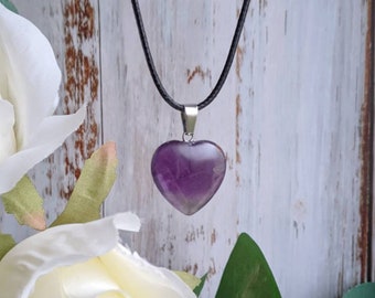 Collar de corazón de amatista con cordón negro de cristal, collar de los años 90 con piedra natal de febrero