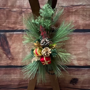 Holiday Ski Decor Featuring Mini Drum
