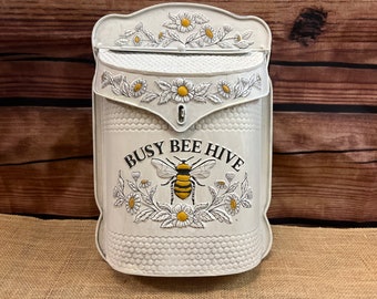 Busy Bee Wall-Mounted Rustic Mailbox Post Box