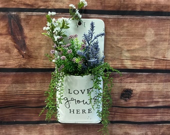 Vintage-Inspired Love Grows Here Wall Pocket - Floral Home Accent