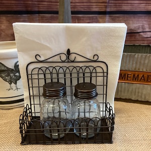 Vintage-Inspired Napkin and Salt Pepper Caddy Set - Garden Gate Charm