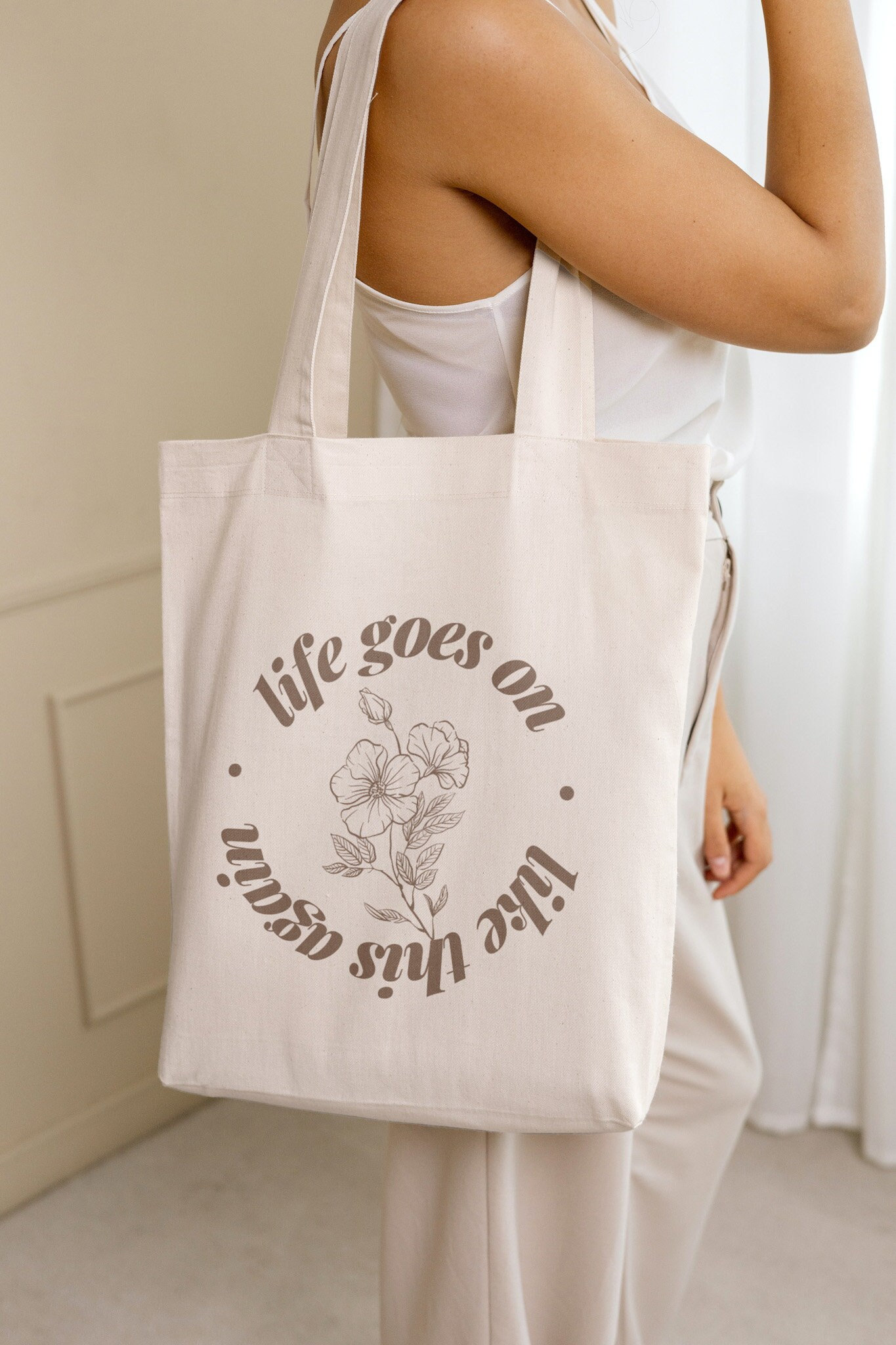 Life Goes on Tote Bag 