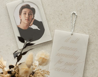 Everythingoes Acrylic Photo Card Holder