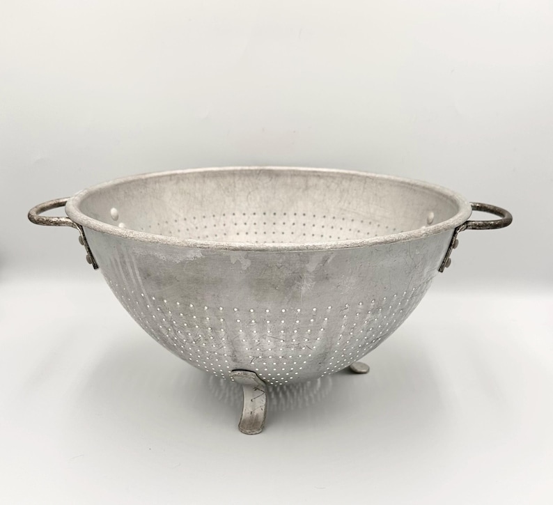 Vintage Wear-ever Aluminum Large 11” Colander | Mid-century Kitchen ...