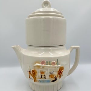 Vintage Porcelier Coffee & Teapot • 1930s Colonial Hearth Scene USA