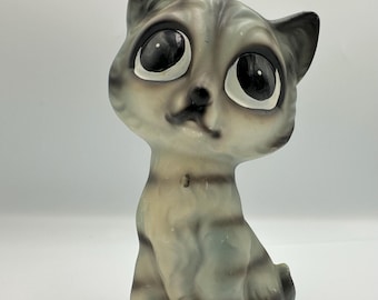 1960s Kistchy Big Eye Cat Figurine • Pity Kitty • Vintage Japan Ceramics