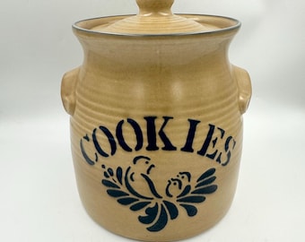 Vintage Pfaltzgraff Folk Art Stoneware Cookie Jar •  Country Crock No. 540