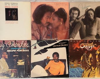 Lot of 30 used 1960’s - 1980’s Soul R&B Disco records and covers