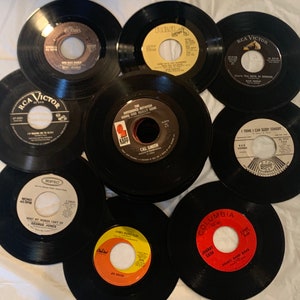 Lot of 50 used 7” 45RPM vinyl records 1960’s-1980’s Country & Western for crafts and decorations.