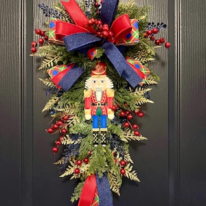 Nutcracker Swag For Door, Holiday Front Door Decor, Traditional Nutcracker Door Decor, Christmas Door Wreath, Christmas Door Swag