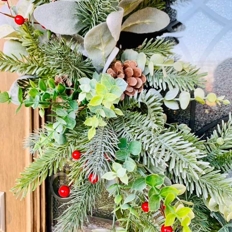 Red Berry Winter Wreath: Eucalyptus, Pine Cones & Lambs Ear - Etsy