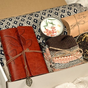 Hygge Gift Box for Her, Gift Box for Her, Self Care Gift Set, Gift Box for Friend, Cozy Gift Box, Cozy Care Package, Gift box for Women