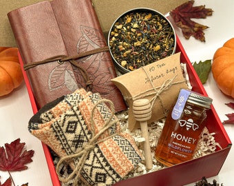 Hygge Gift Box, Holidays Gift Box for Friend, Christmas Gift Basket, Self Care Gift Set, Gift Box for Her, Cozy Gift Box, Cozy Care Package