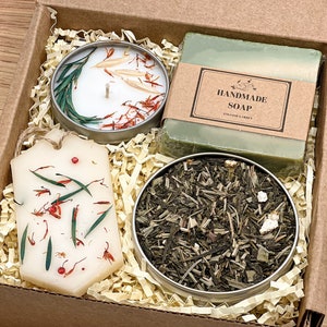 Gift Box for Grandma for Mothers Day, Mothers Day Gift Box, Spa Gift Basket, Gift Box from Daughter, Mother Day Gift from Son, Gift Basket