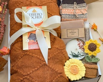 Cozy Care Package: Comfort Gift Box with Blanket, Cozy Socks, Bath Bomb and Chocolate