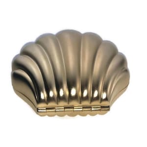 Vintage gold metal matte pillbox, shell-shaped