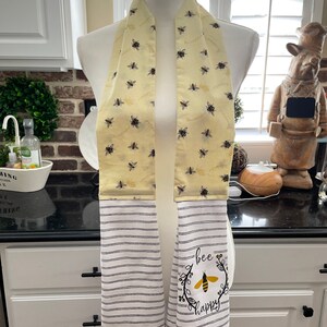 Kitchen Towel Boa, Kitchen Scarf, Over the Shoulder Kitchen Neck Towel, Gift Towel, Housewarming Gift, Birthday Gift, Bridal Shower Gift
