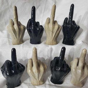 FUCK IT middle fingar 中指 fuck you フィギュア - メルカリ
